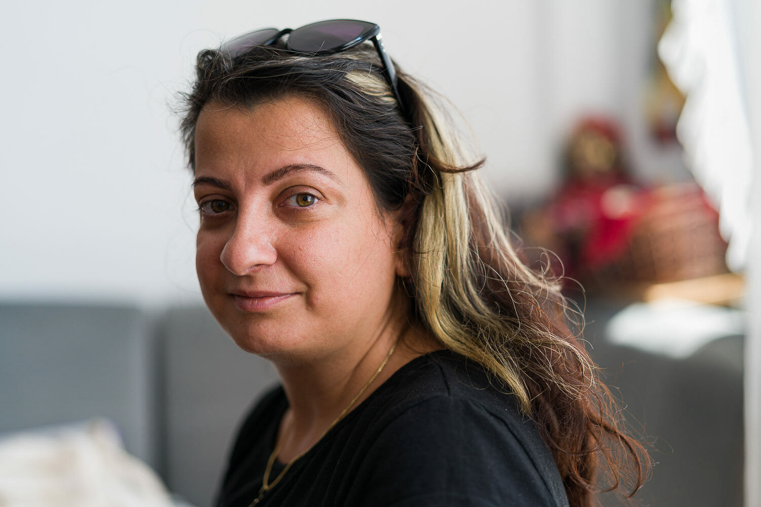 Portret cu Anca Nica, E-Romnja